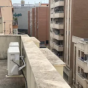 https://malaga-centro-habitaciones-privada-en-apartamento-compartidos.hotelsinnerja.org