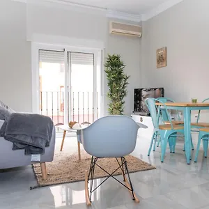 https://disfruta-malaga-apartamento-en-el-centro-de-malaga.hotelsinnerja.org